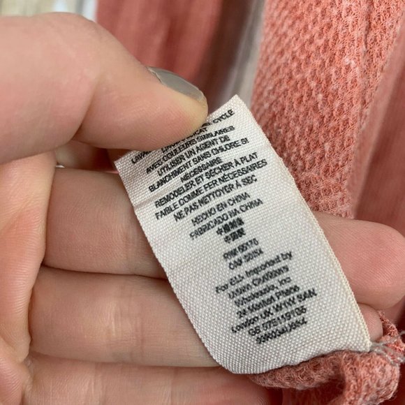 We The Free People Asymmetrical Thermal Top S - Picture 6 of 6